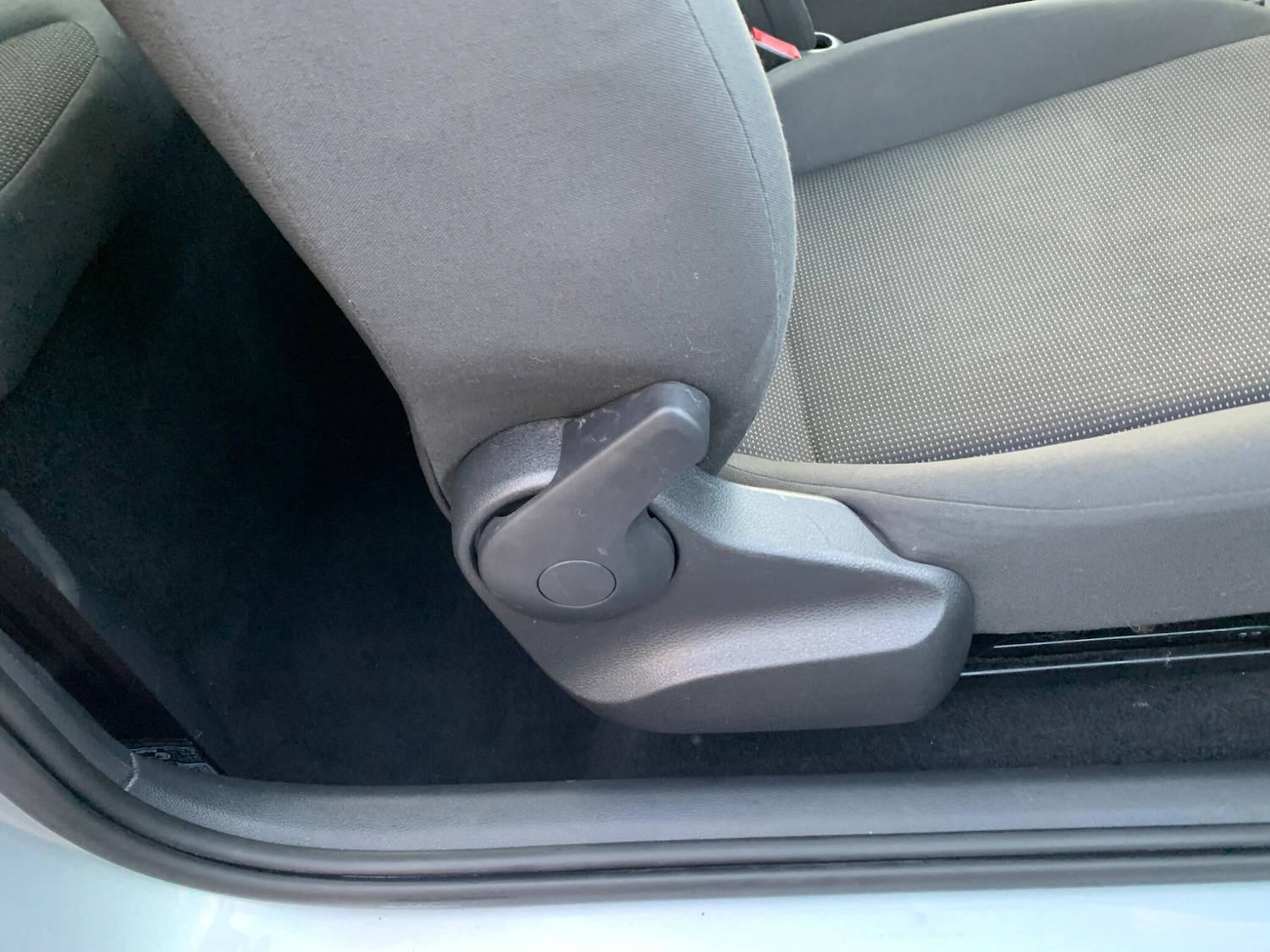 Used Volkswagen up! 2014 for sale - 76964994: Photo 85