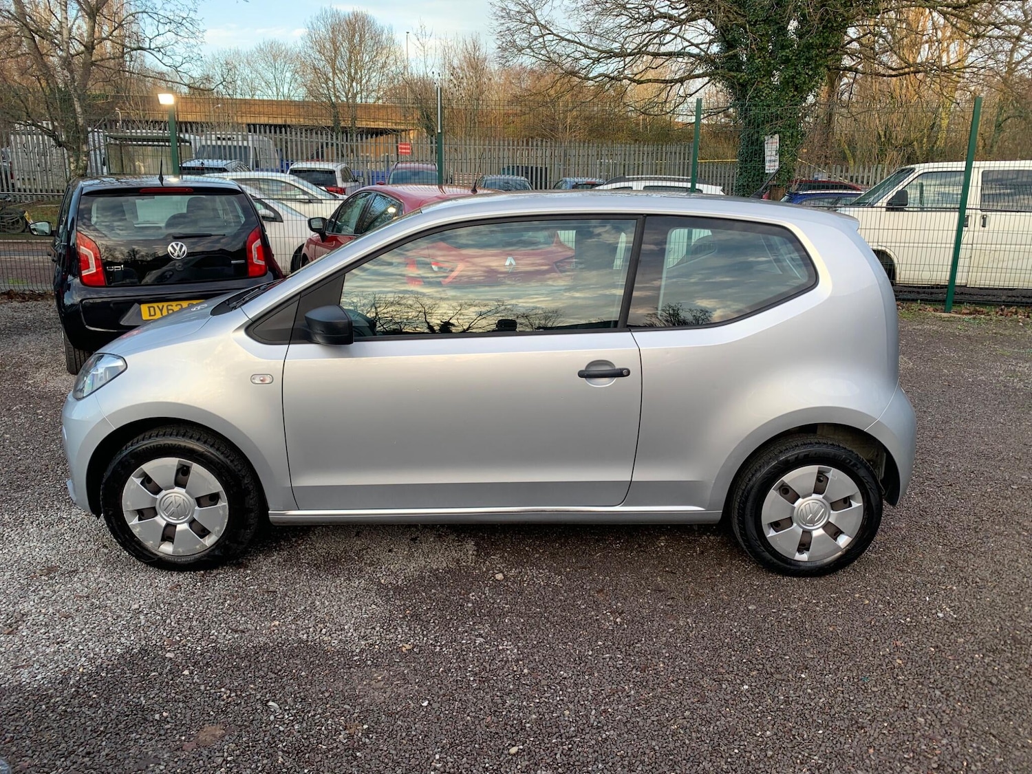 Used Volkswagen up! 2014 for sale - 76964994: Photo 9