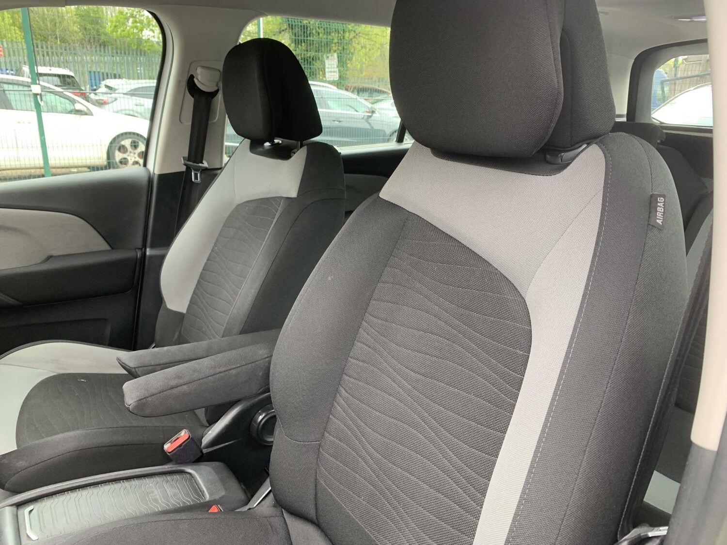 Used Citroen Grand C4 Picasso 2014 for sale - 78180418: Photo 39