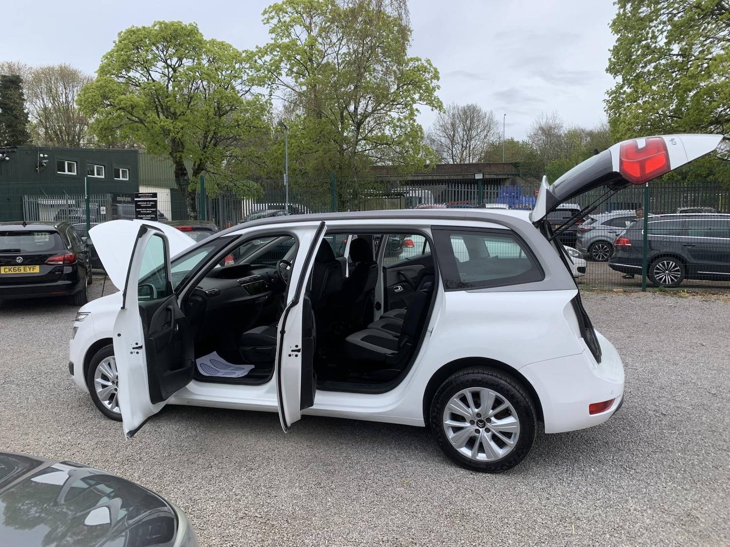 Used Citroen Grand C4 Picasso 2014 for sale - 78180418: Photo 54