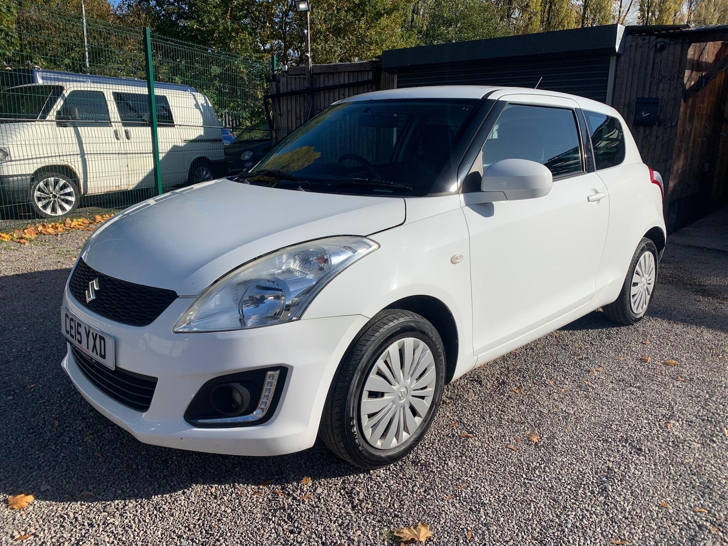 Used Suzuki Swift 2015 for sale - 76377297: Photo 1