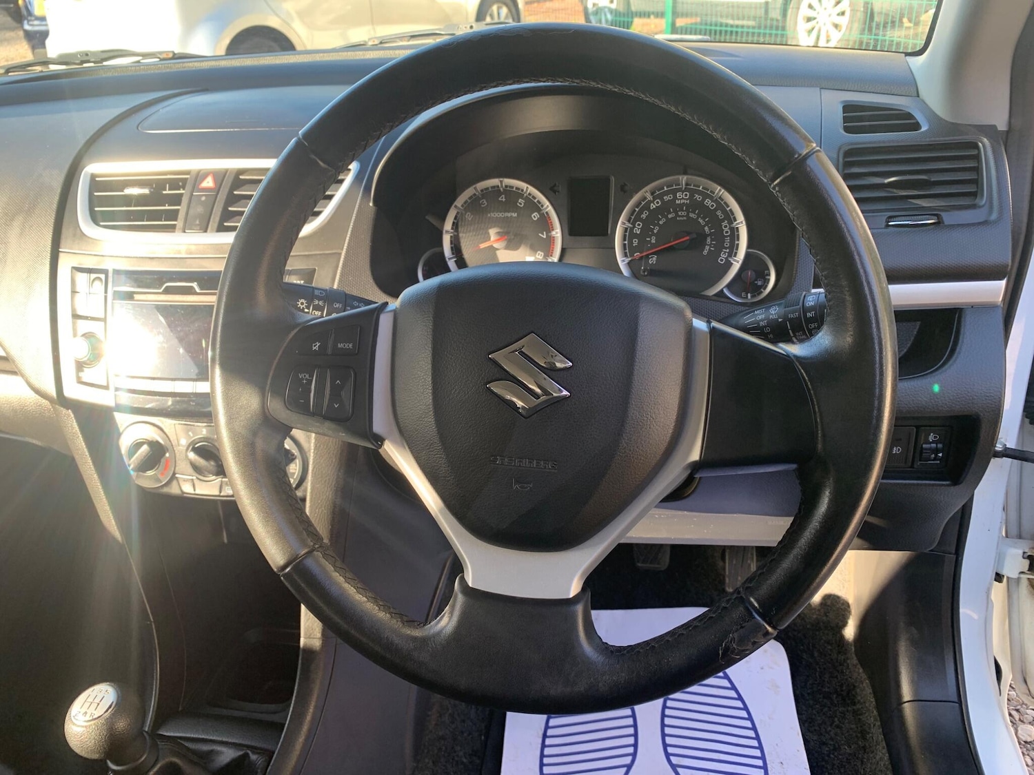 Used Suzuki Swift 2015 for sale - 76377297: Photo 11