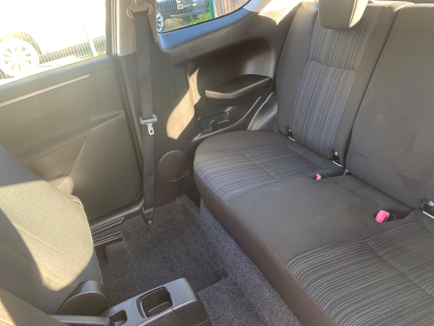 Used Suzuki Swift 2015 for sale - 76377297: Photo 26