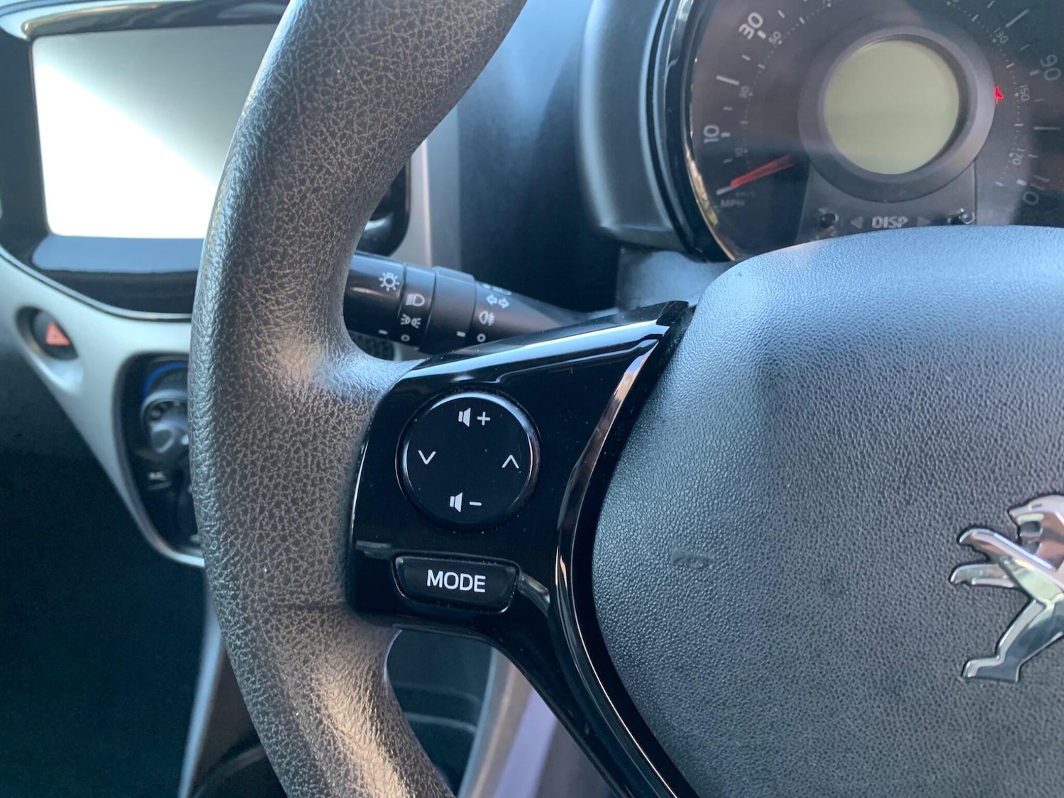 Used Peugeot 108 2015 for sale - 76926857: Photo 13