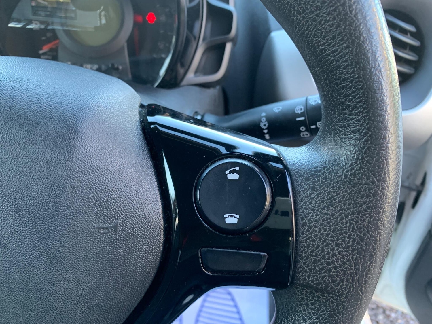 Used Peugeot 108 2015 for sale - 76926857: Photo 14