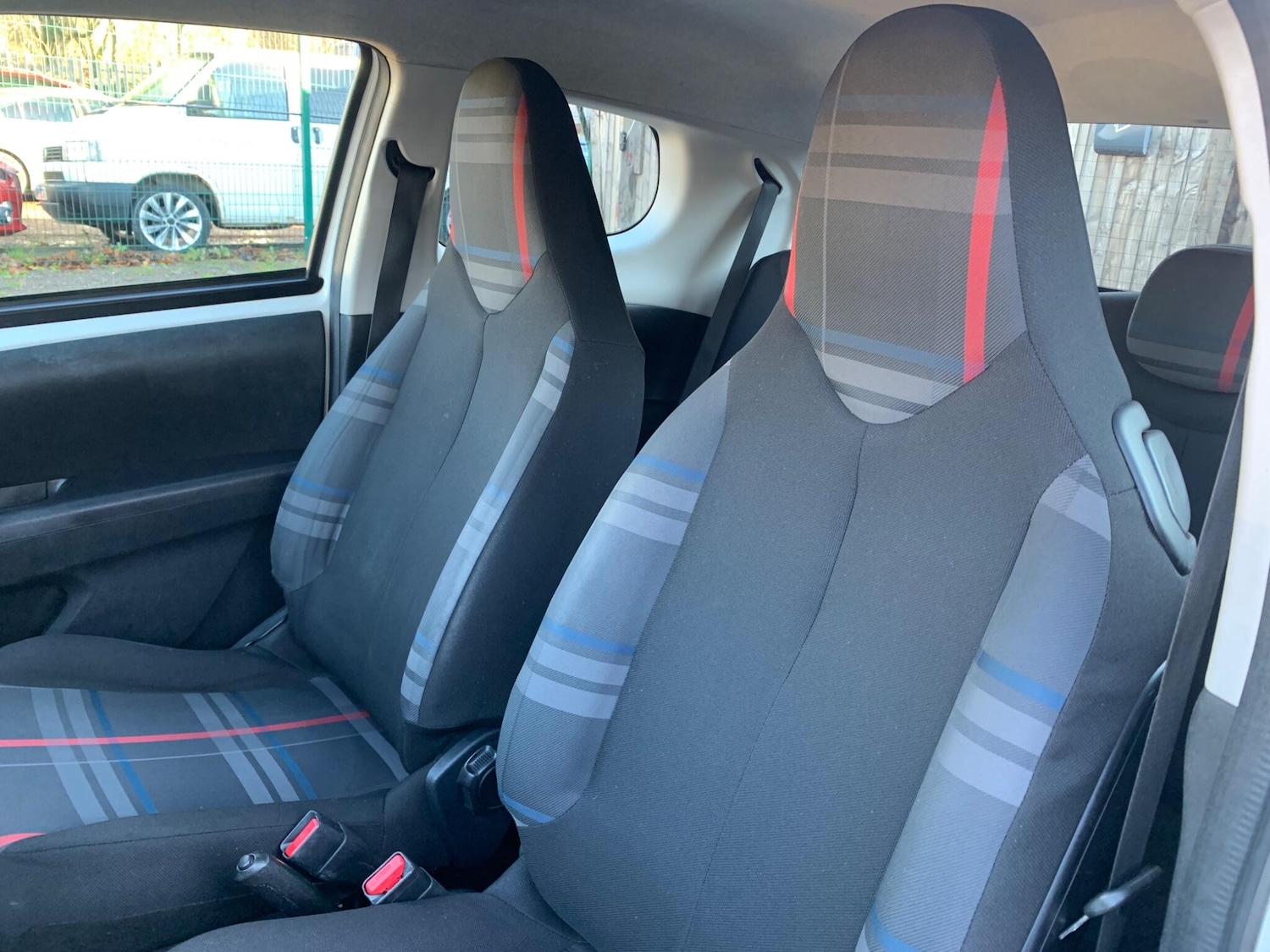 Used Peugeot 108 2015 for sale - 76926857: Photo 33