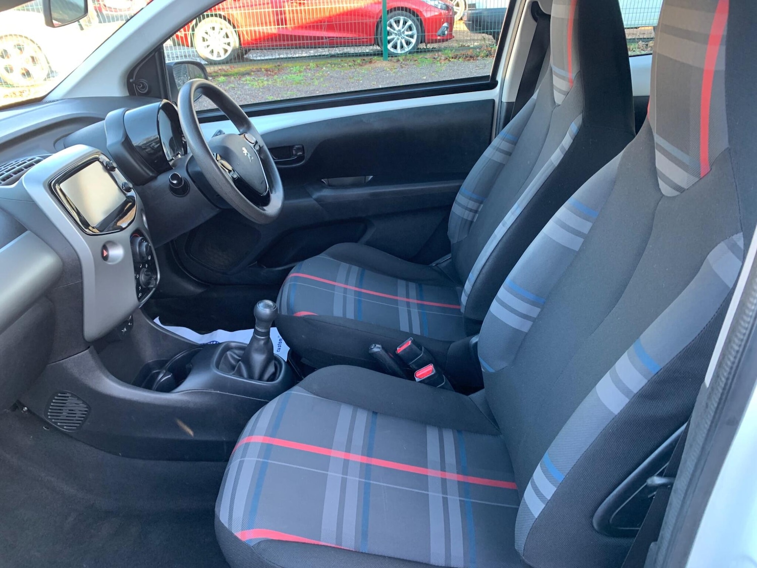 Used Peugeot 108 2015 for sale - 76926857: Photo 34