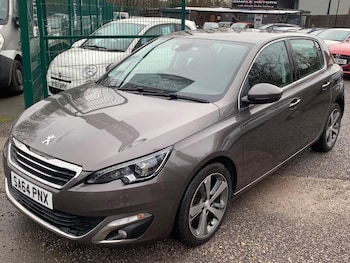 Used Peugeot 308 2014 for sale - 77591033: Photo