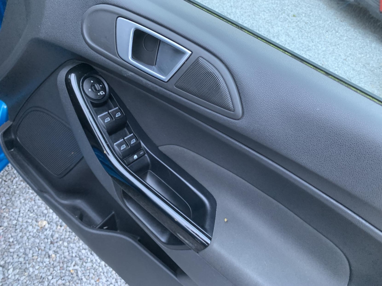 Used Ford Fiesta 2015 for sale - 77746250: Photo 17