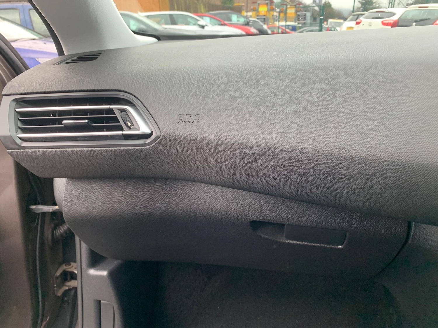 Used Peugeot 308 2014 for sale - 77549819: Photo 41