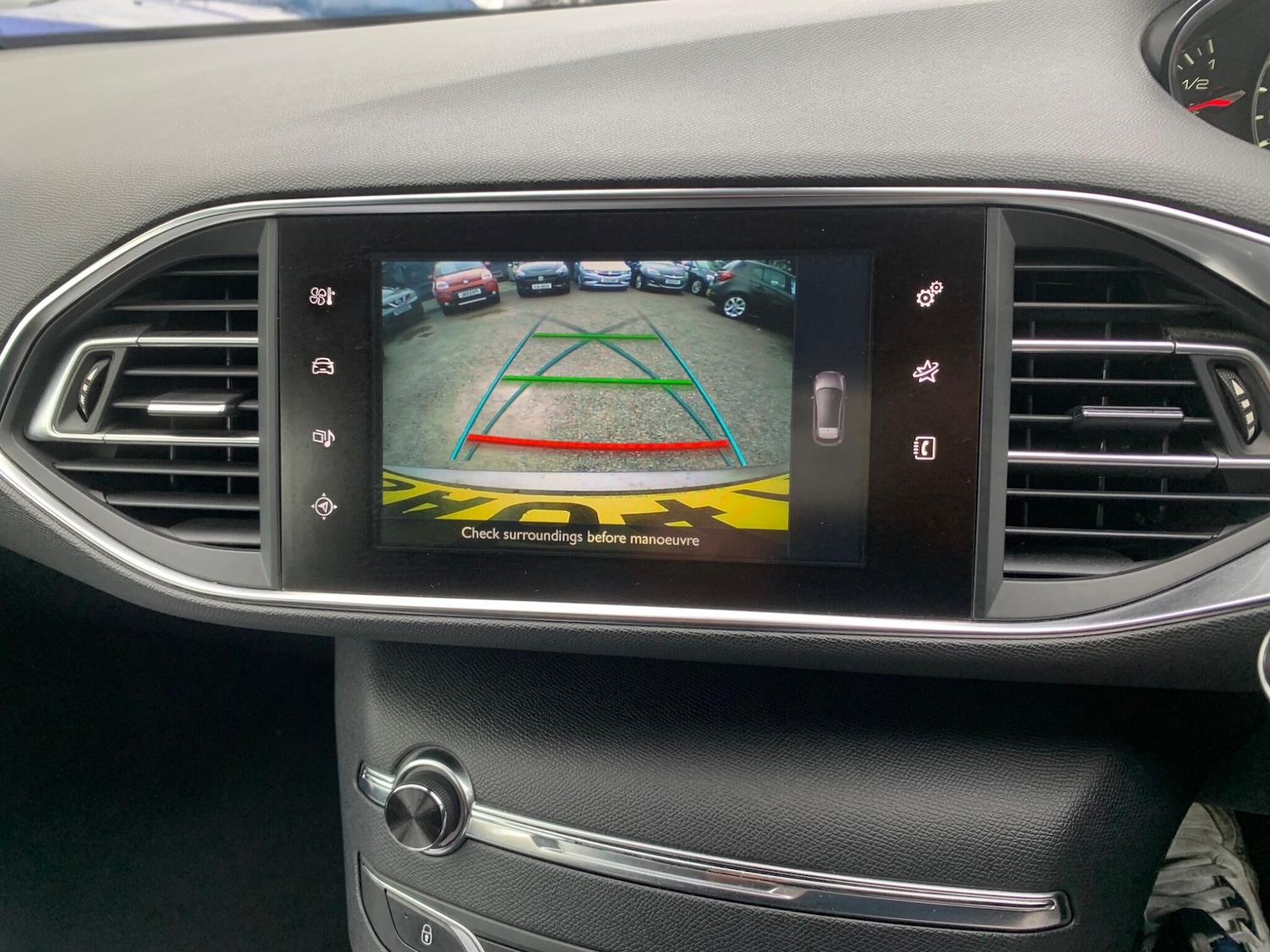 Used Peugeot 308 2014 for sale - 77549819: Photo 91