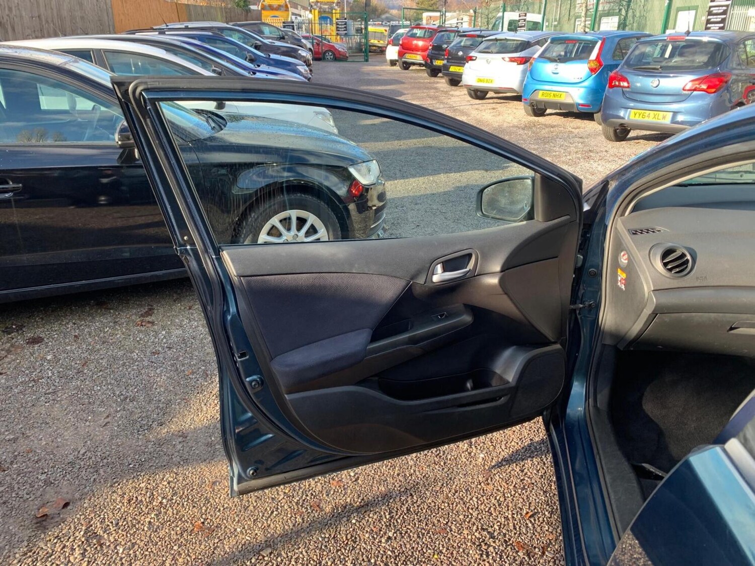 Used Honda Civic 2012 for sale - 77591046: Photo 44