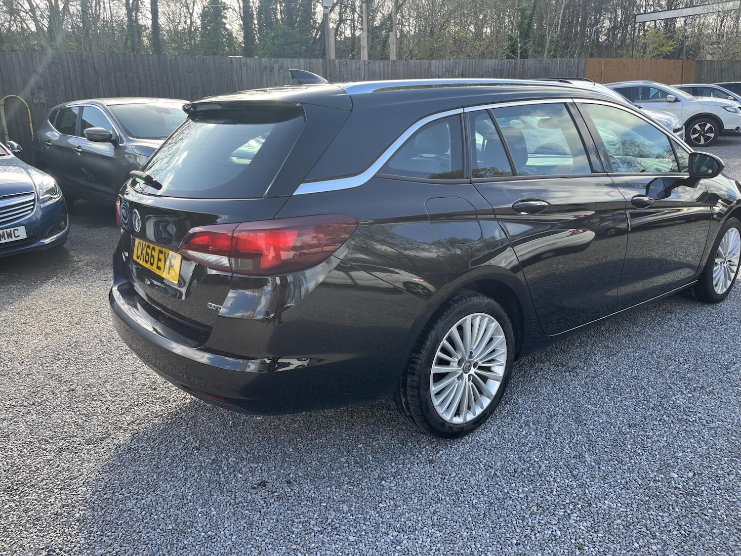 Used Vauxhall Astra 2016 for sale - 78071684: Photo 3