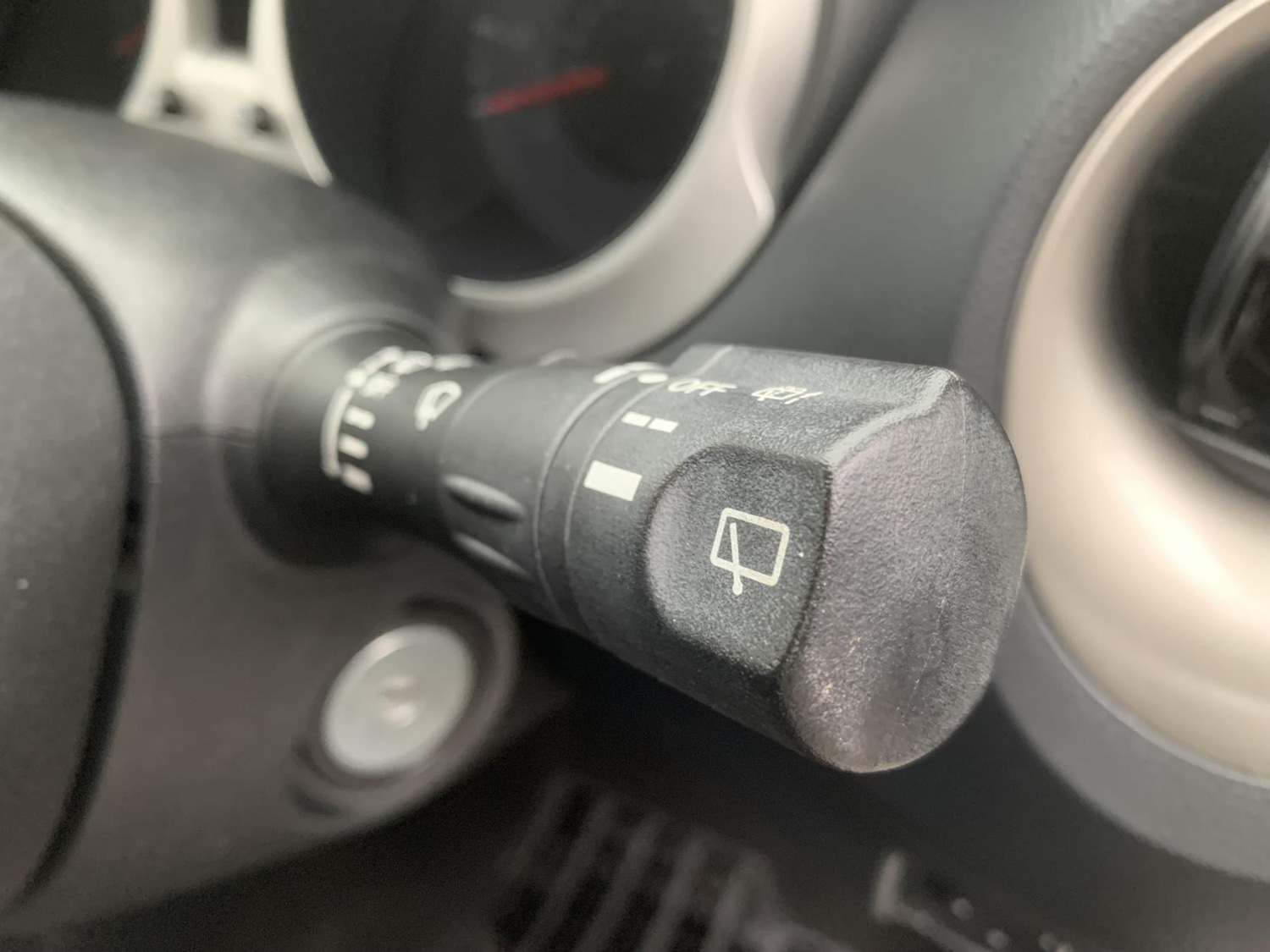 Used Nissan Juke 2012 for sale - 77807575: Photo 17