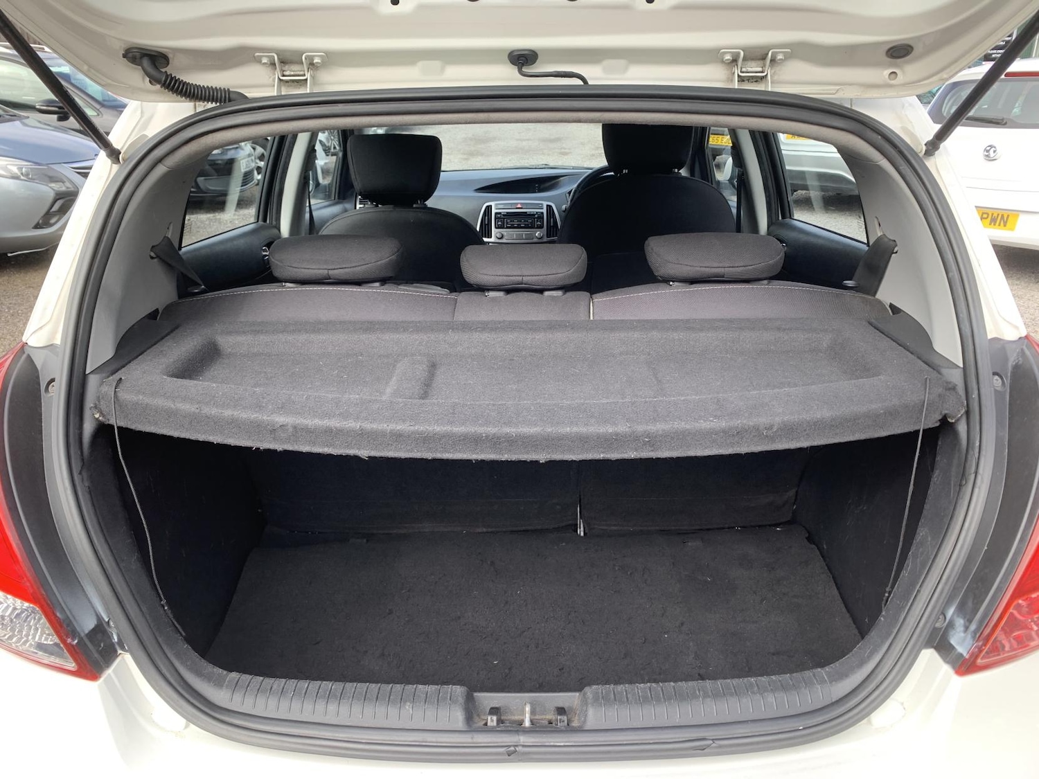 Used Hyundai i20 2014 for sale - 78028155: Photo 29