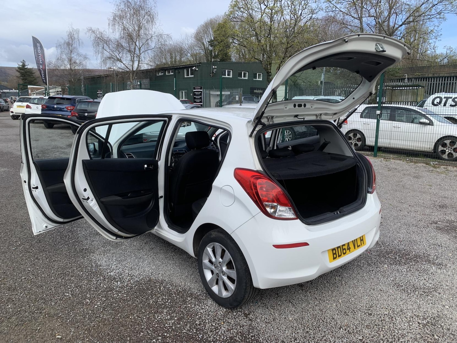 Used Hyundai i20 2014 for sale - 78028155: Photo 54