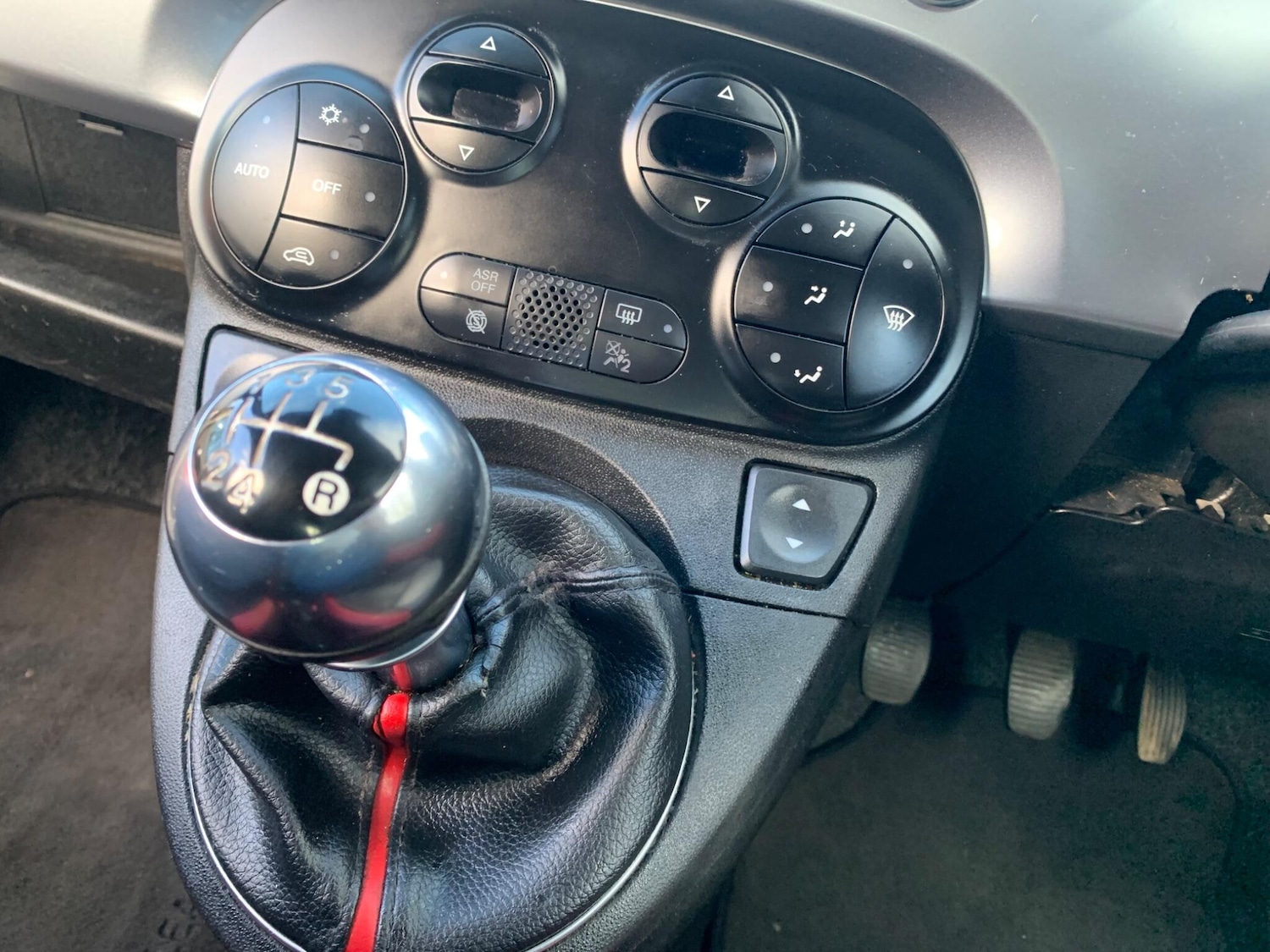 Used Fiat 500 2015 for sale - 77130732: Photo 34