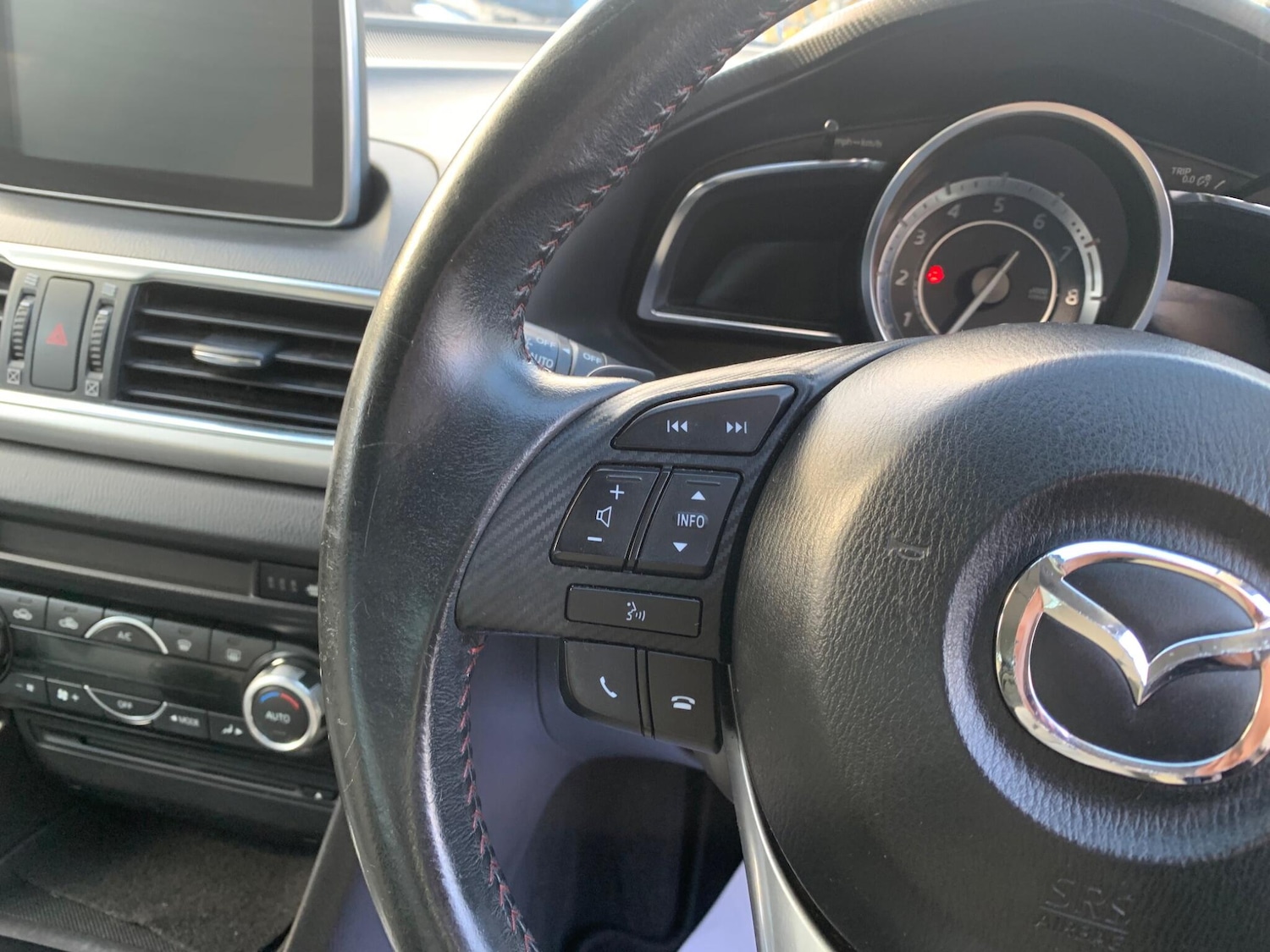 Used Mazda Mazda3 2014 for sale - 76849790: Photo 14