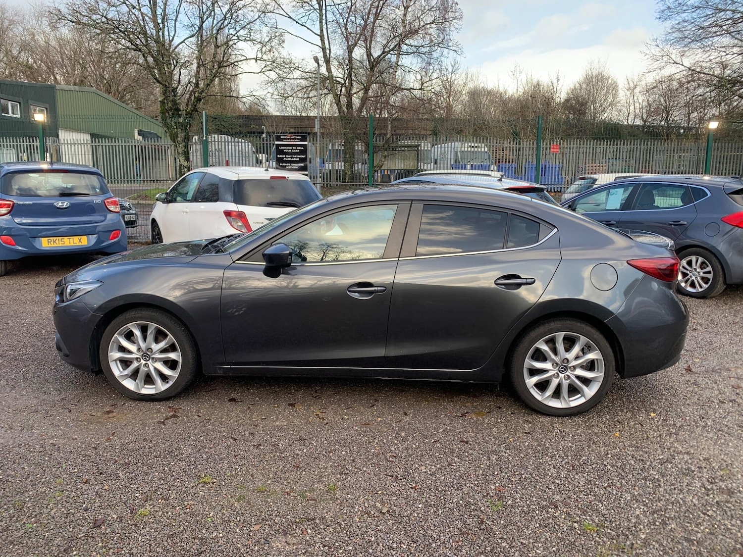 Used Mazda Mazda3 2014 for sale - 76849790: Photo 9