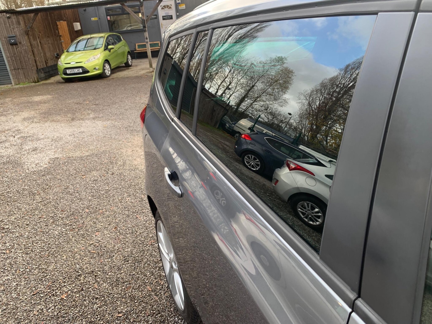 Used Vauxhall Zafira 2017 for sale - 76899143: Photo 75