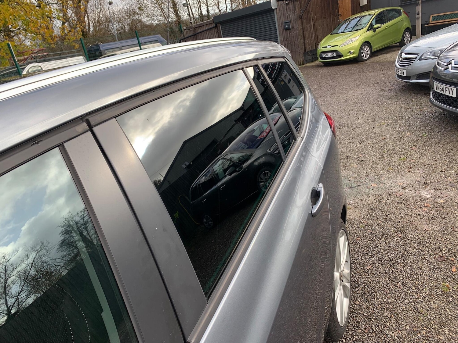 Used Vauxhall Zafira 2017 for sale - 76899143: Photo 78