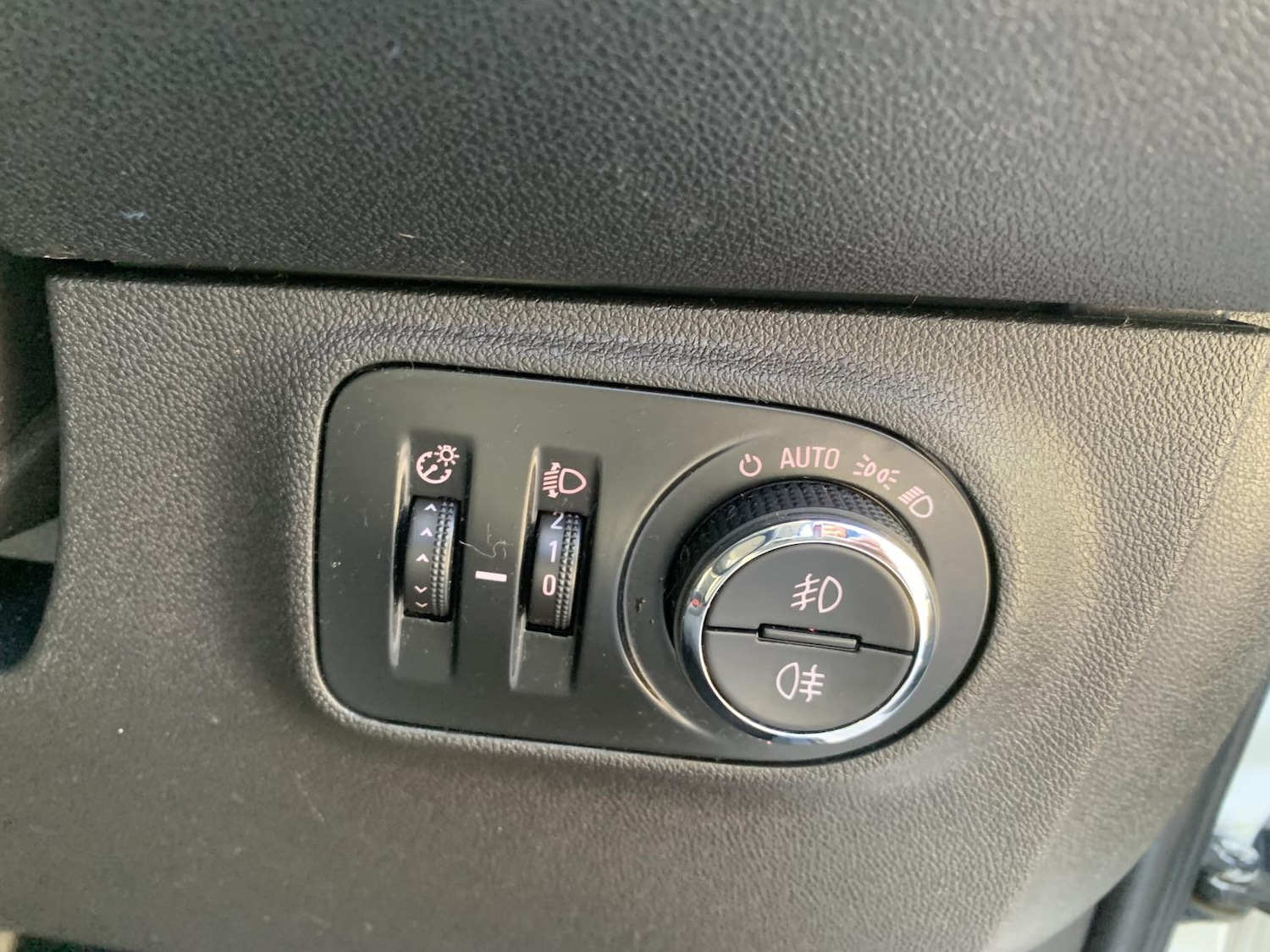 Used Vauxhall Corsa 2018 for sale - 78018703: Photo 19