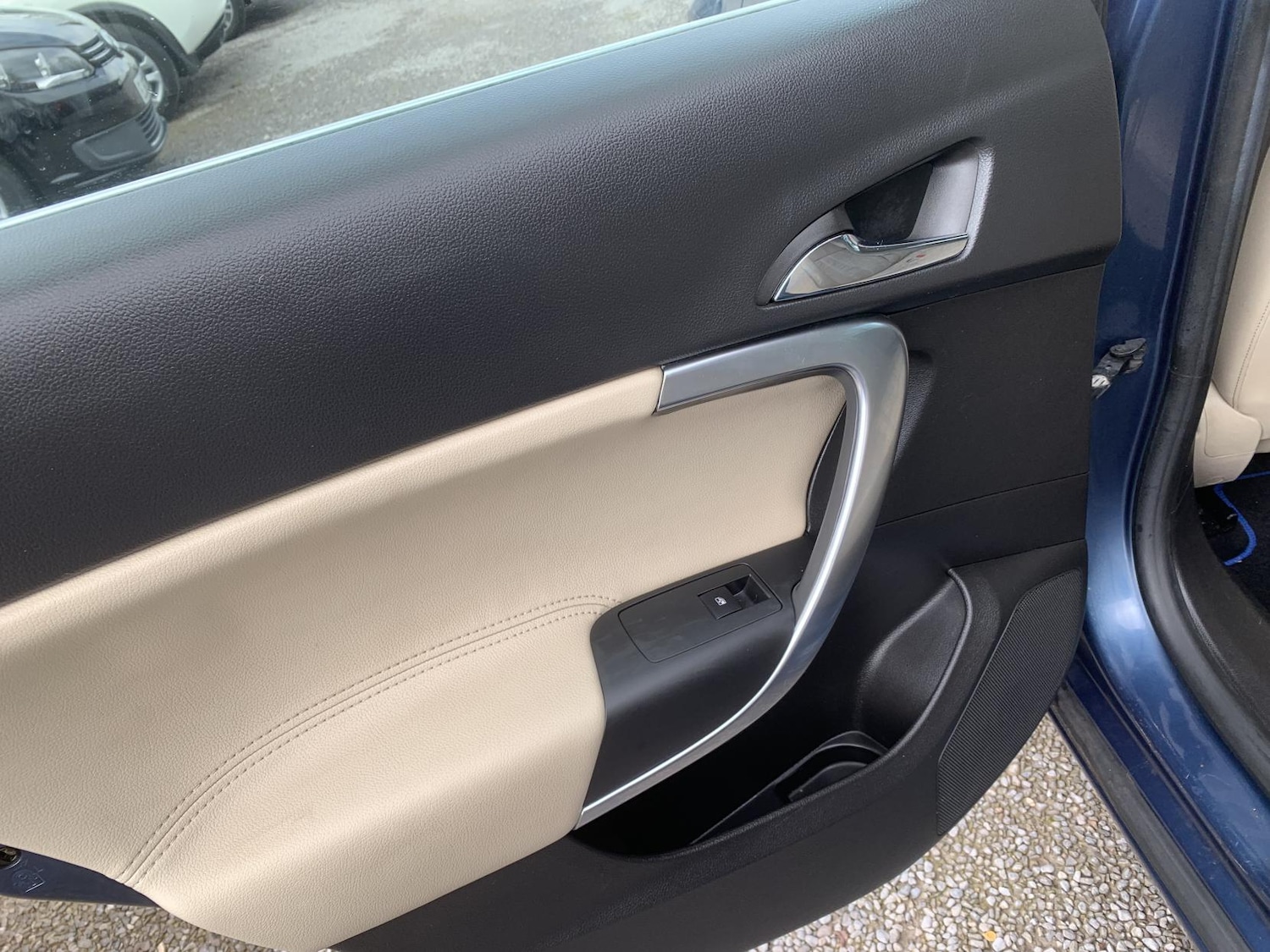 Used Vauxhall Insignia 2015 for sale - 77918181: Photo 32