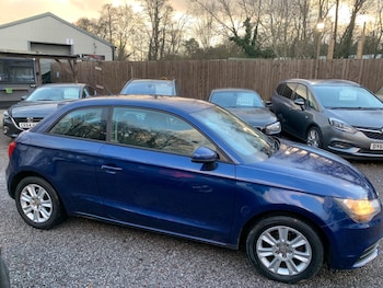 Used Audi A1 2012 for sale - 76898990: Photo