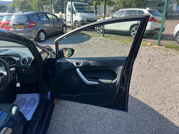 Used Ford Fiesta 2012 for sale - 75532700: Photo 17