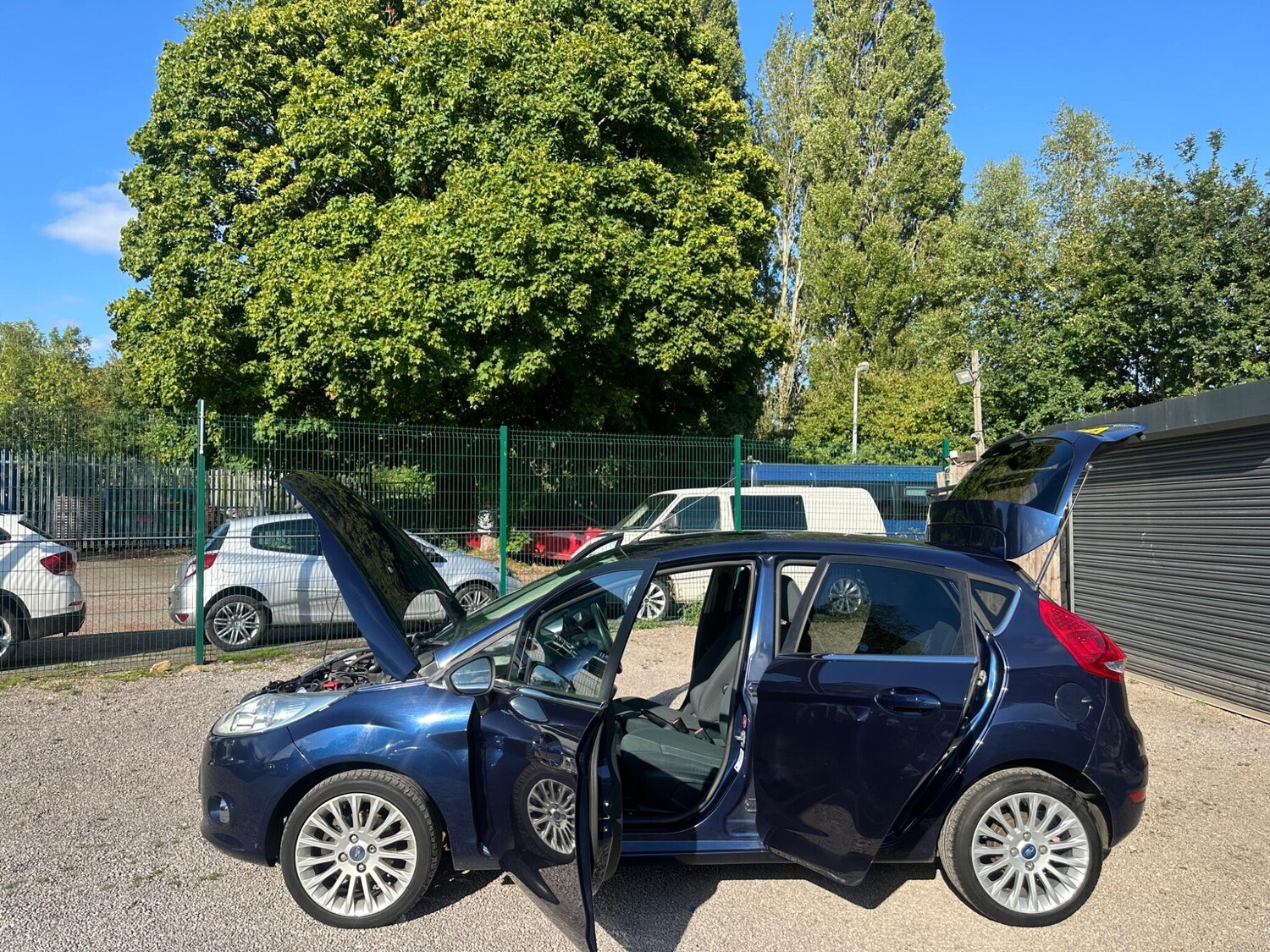 Vehicle 44