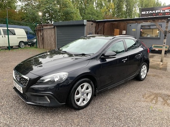 Volvo - V40 Cross Country