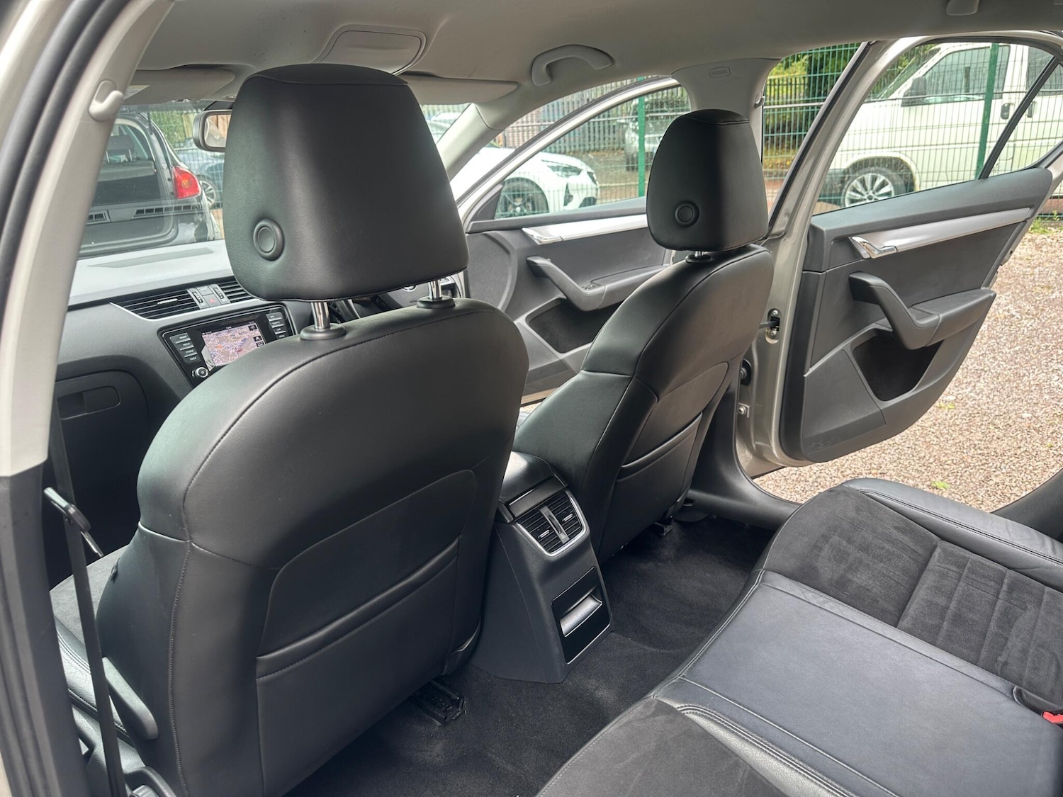 Used Skoda Octavia 2015 for sale - 76666519: Photo 34