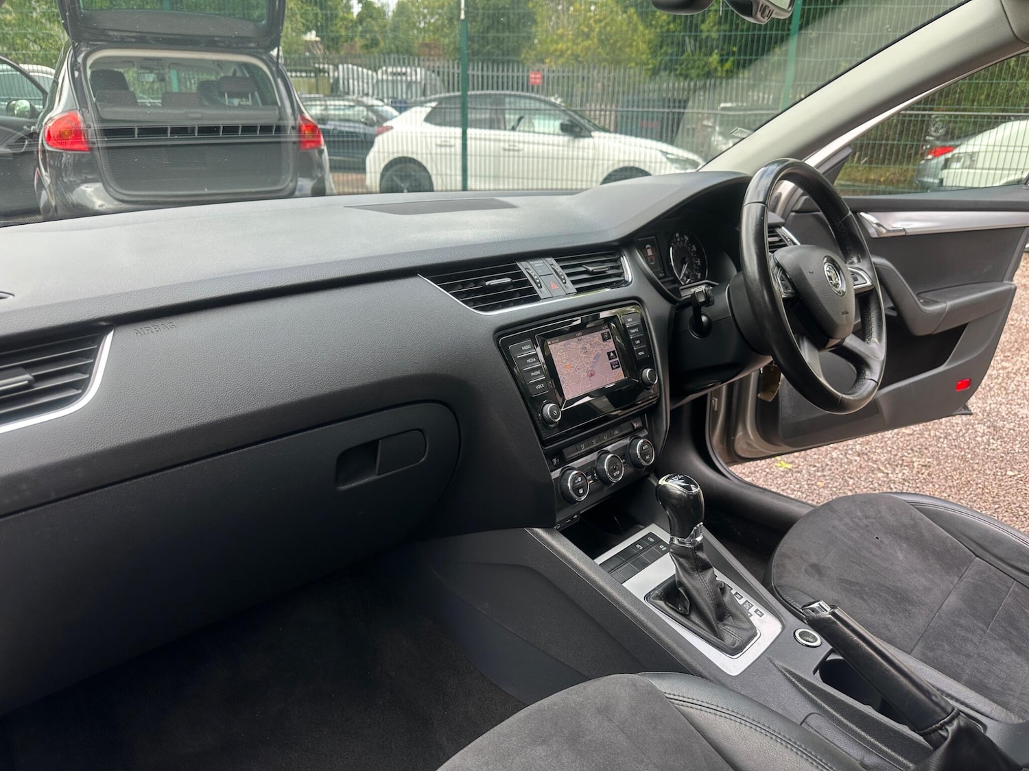 Used Skoda Octavia 2015 for sale - 76666519: Photo 42