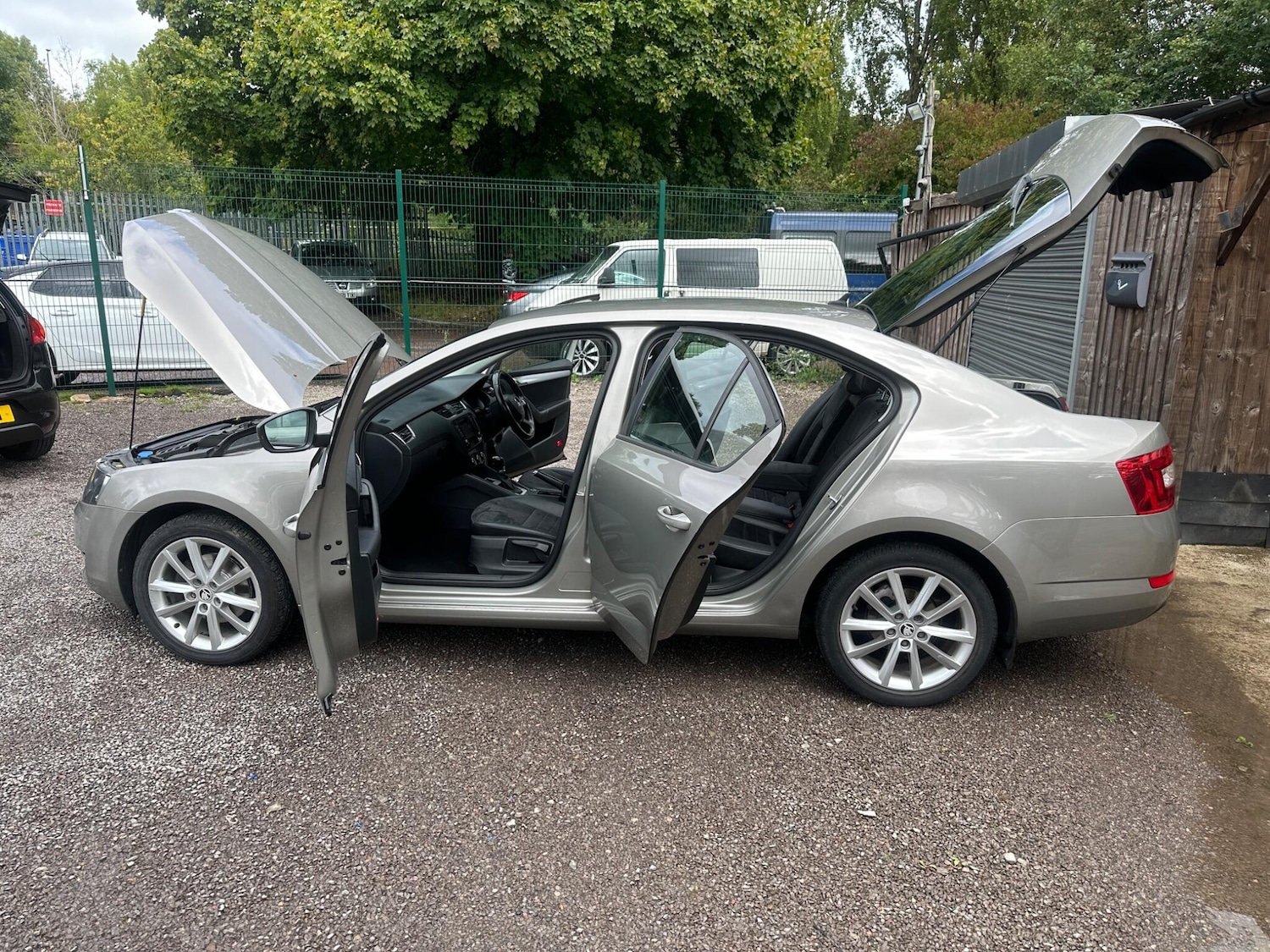 Used Skoda Octavia 2015 for sale - 76666519: Photo 47