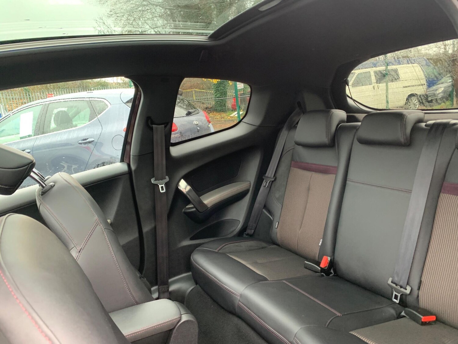 Used Peugeot 208 2013 for sale - 76866073: Photo 27