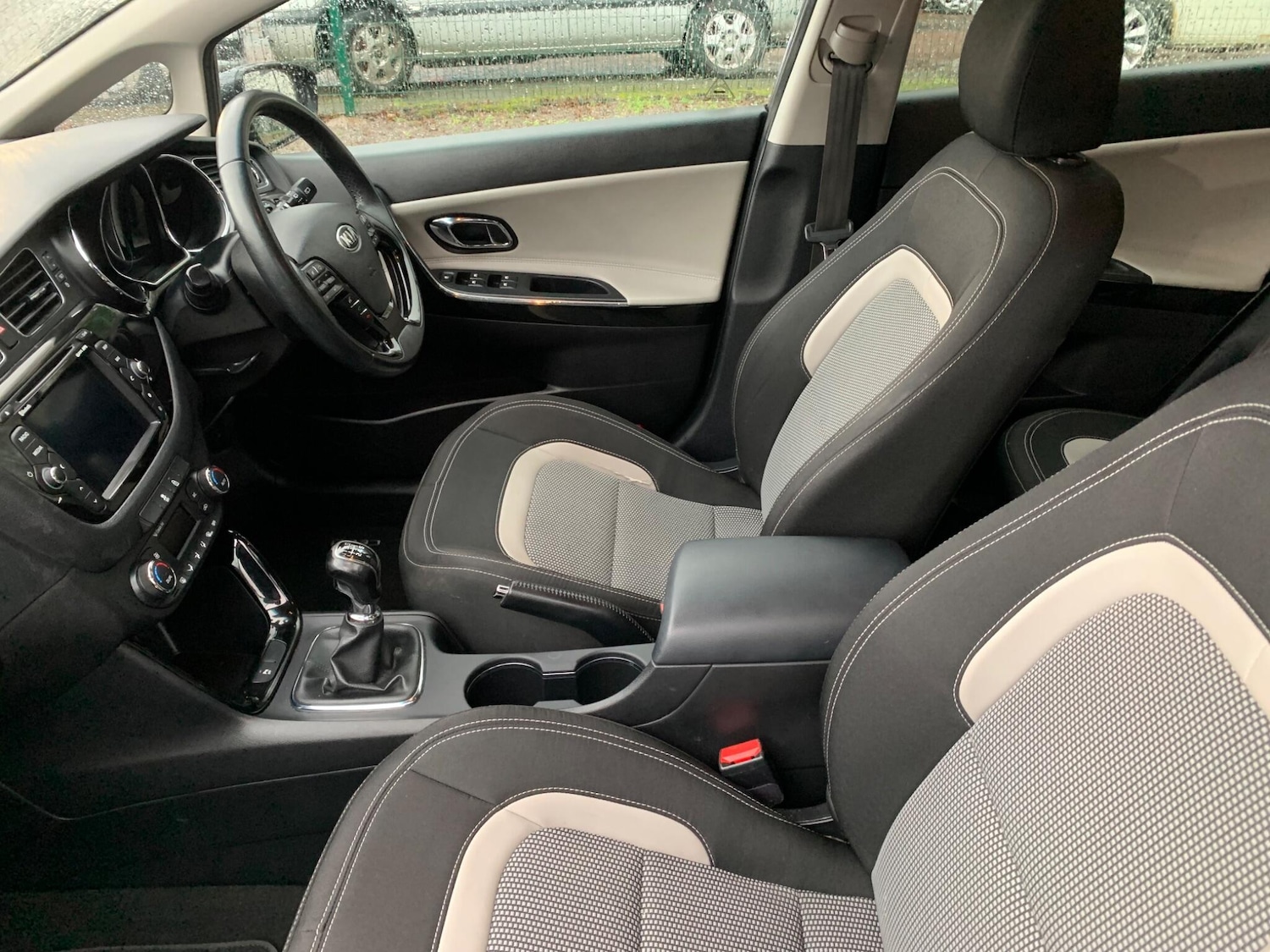 Used Kia Ceed 2015 for sale - 77305946: Photo 40