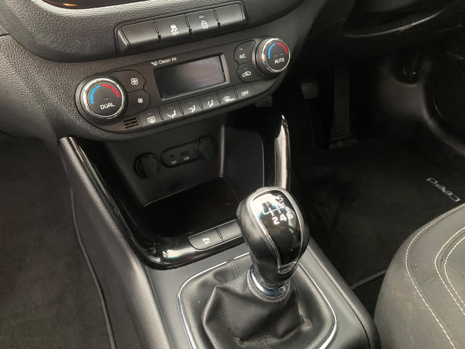 Used Kia Ceed 2015 for sale - 77305946: Photo 43