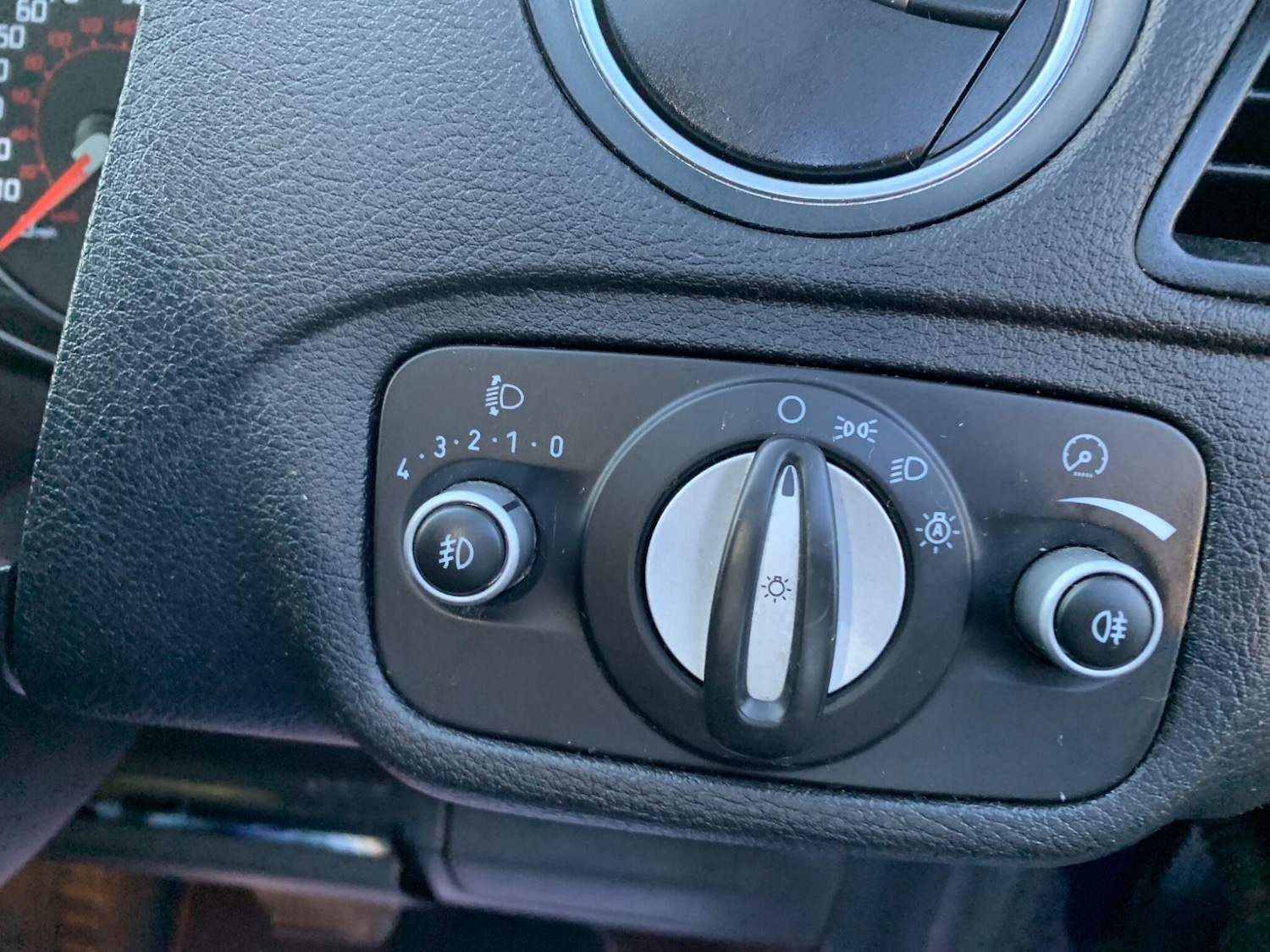 Used Ford S-Max 2011 for sale - 76801485: Photo 17