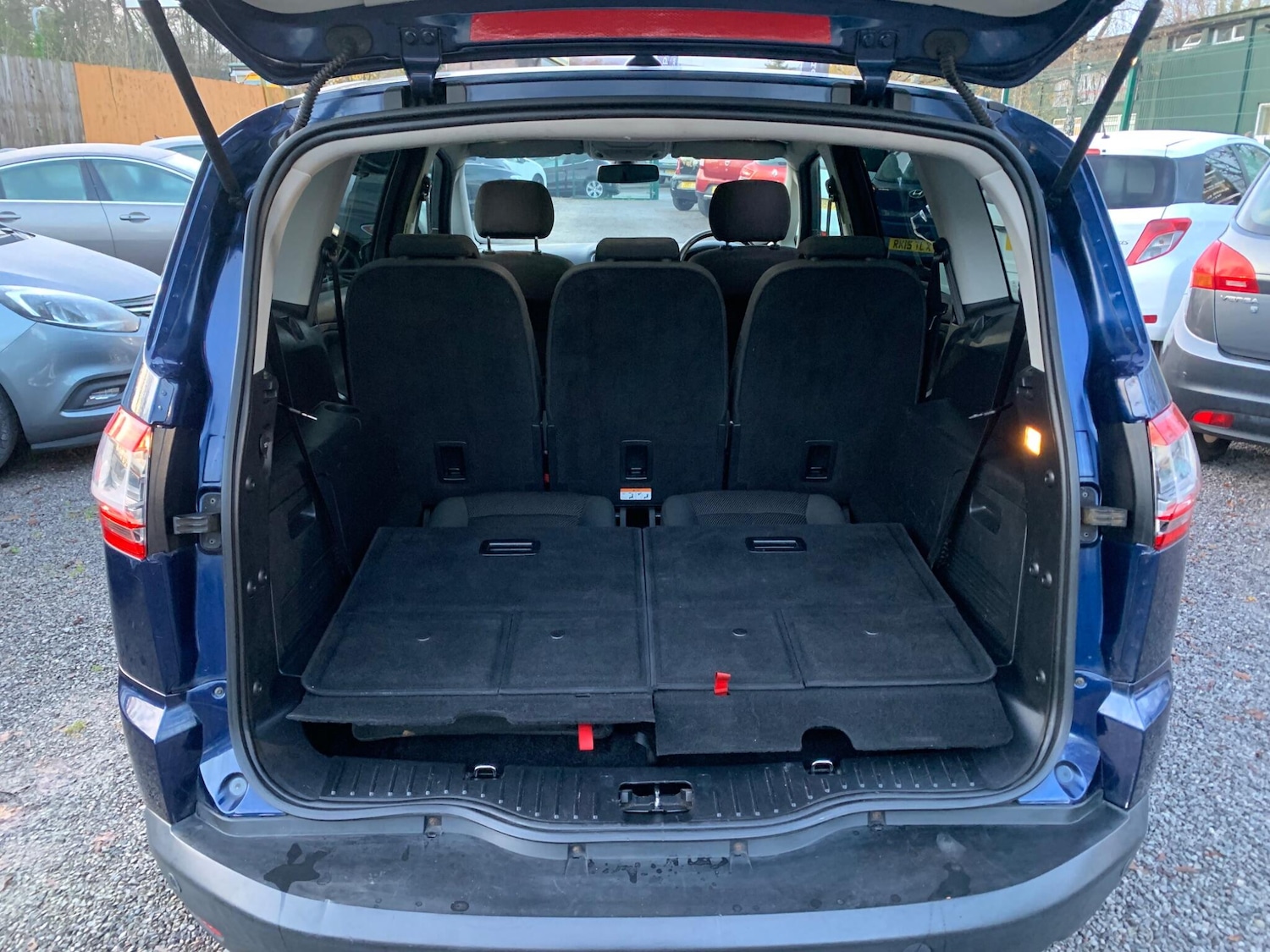 Used Ford S-Max 2011 for sale - 76801485: Photo 28