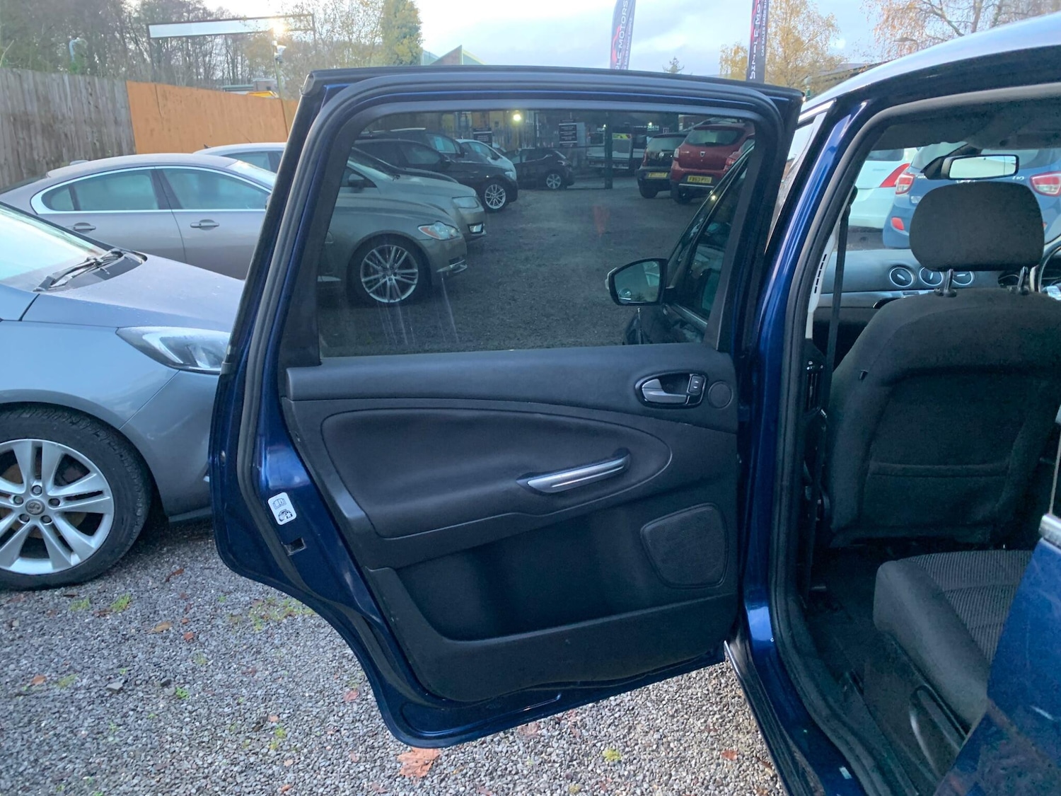 Used Ford S-Max 2011 for sale - 76801485: Photo 34