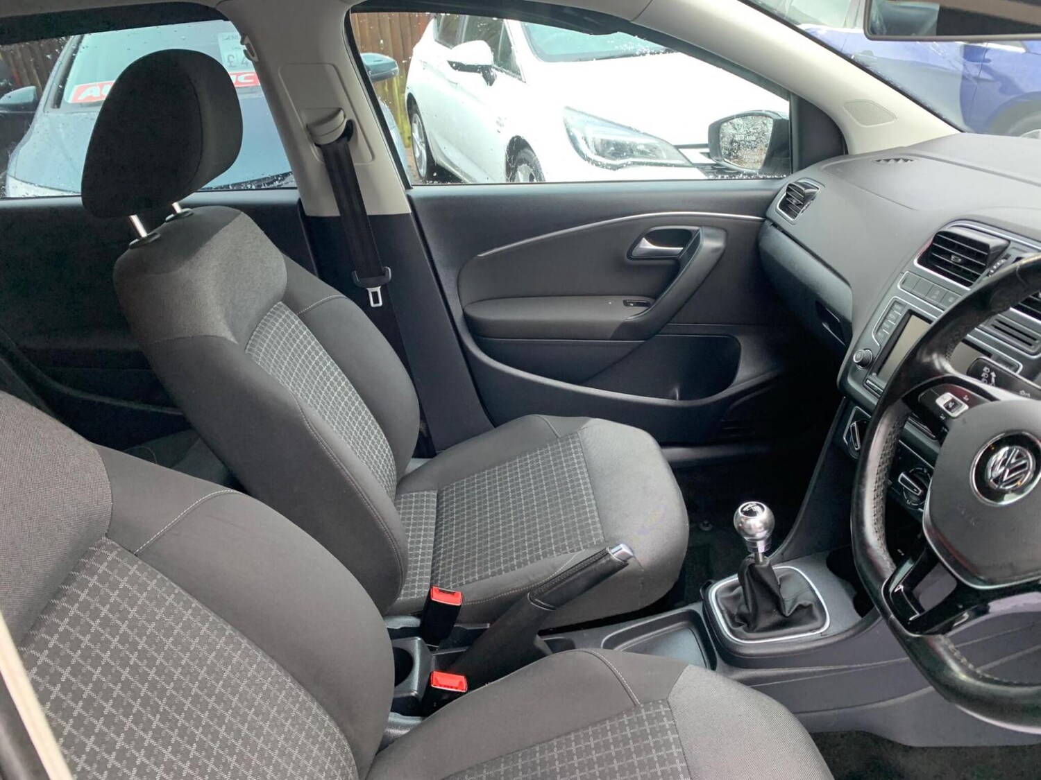 Used Volkswagen Polo 2015 for sale - 77591035: Photo 10