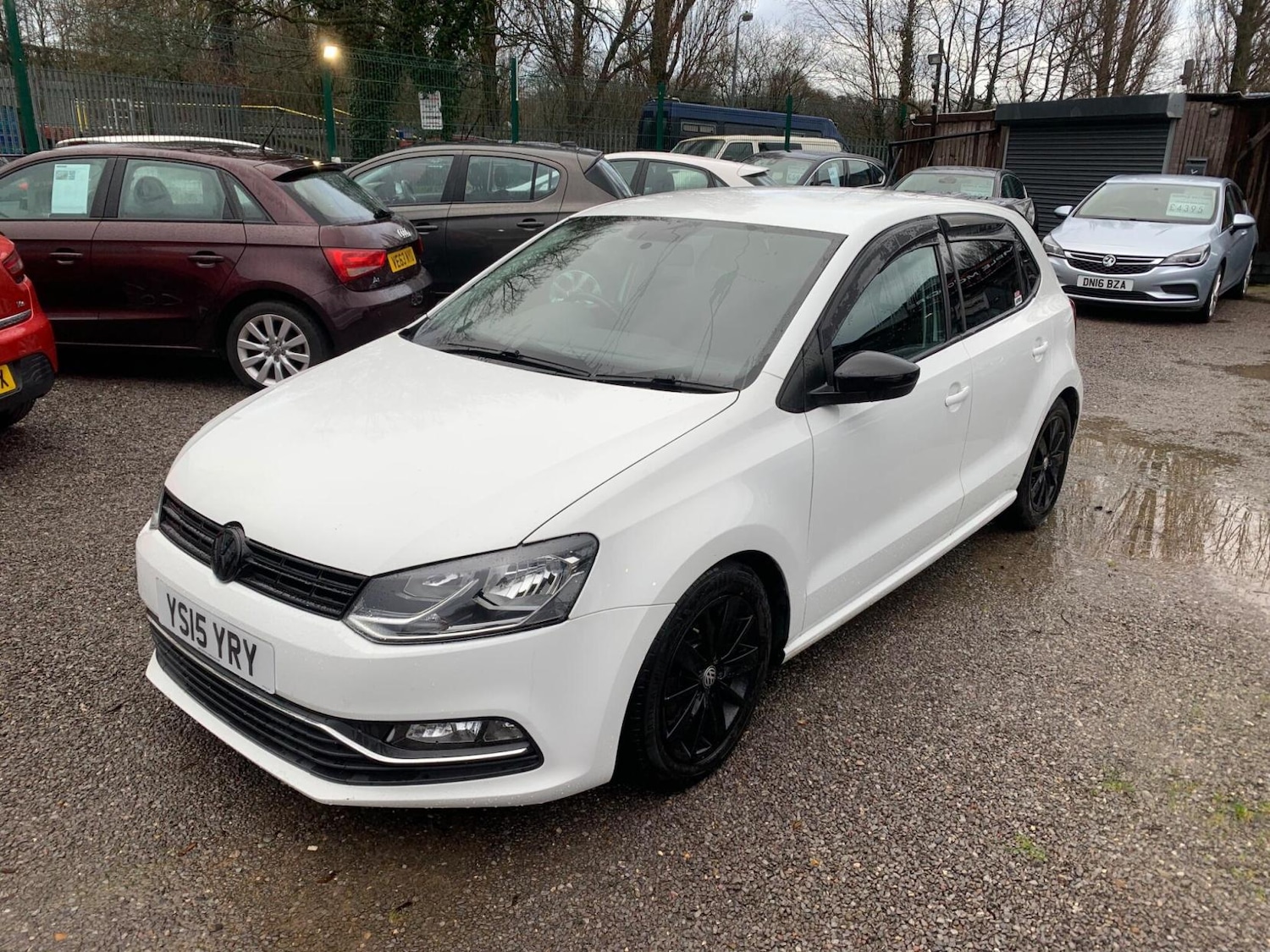 Used Volkswagen Polo 2015 for sale - 77591035: Photo 2