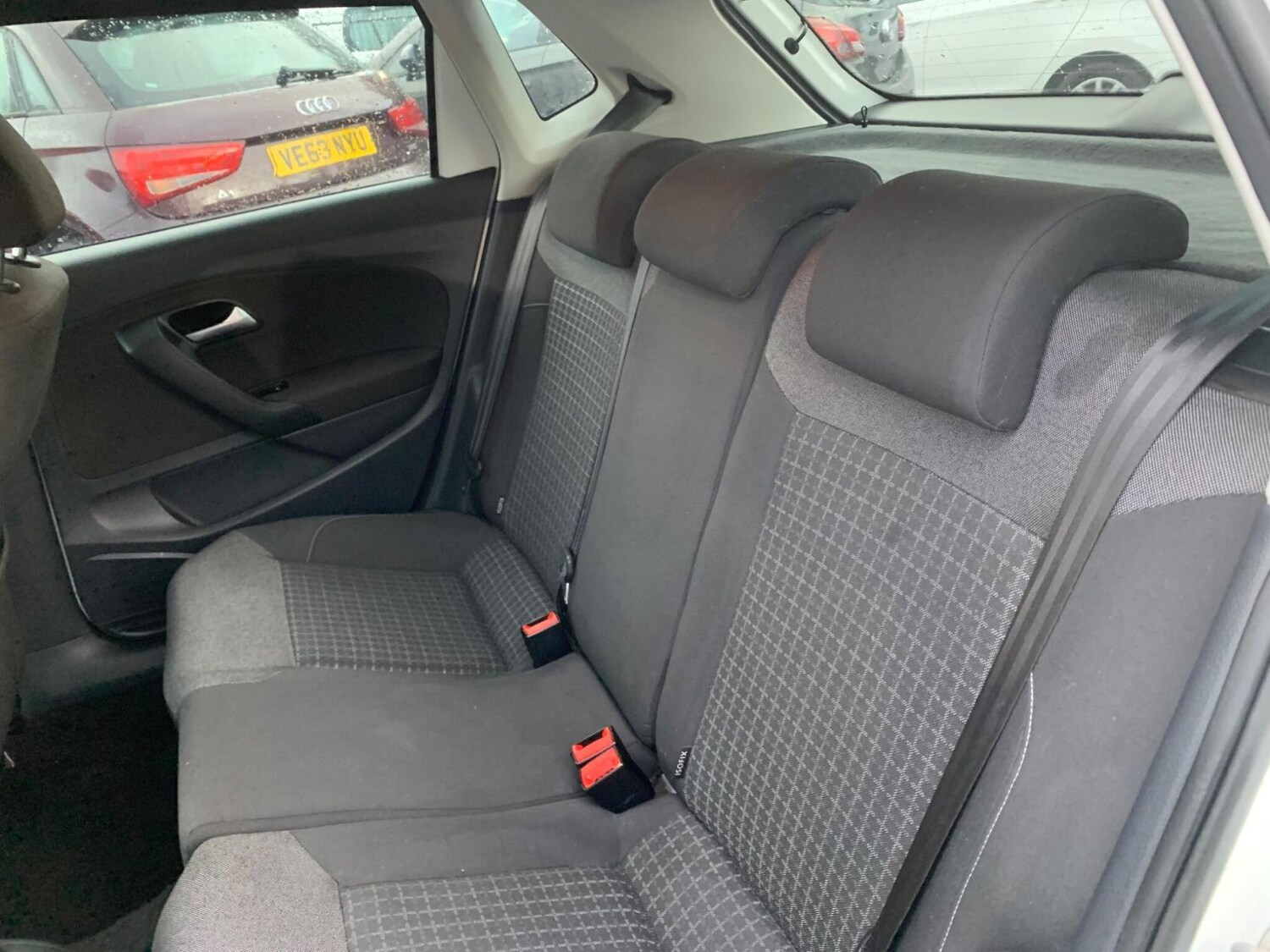 Used Volkswagen Polo 2015 for sale - 77591035: Photo 28