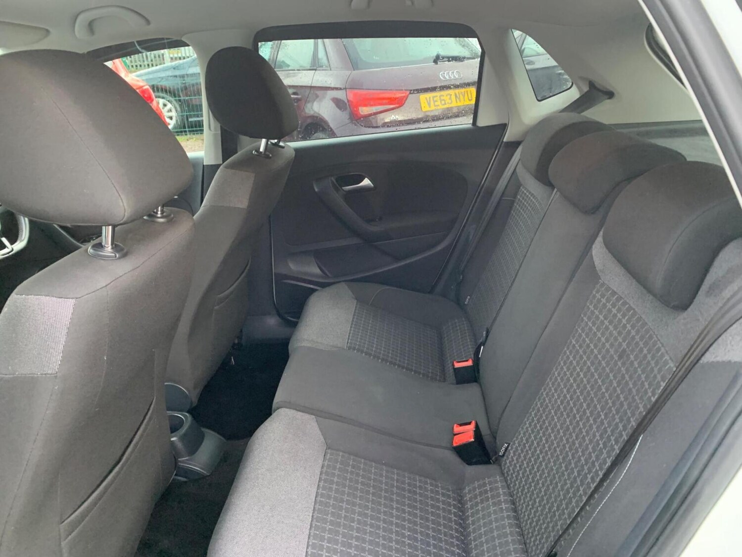 Used Volkswagen Polo 2015 for sale - 77591035: Photo 33