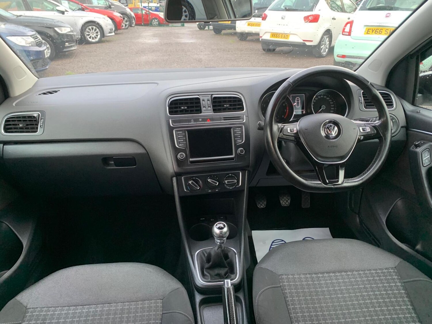 Used Volkswagen Polo 2015 for sale - 77591035: Photo 36