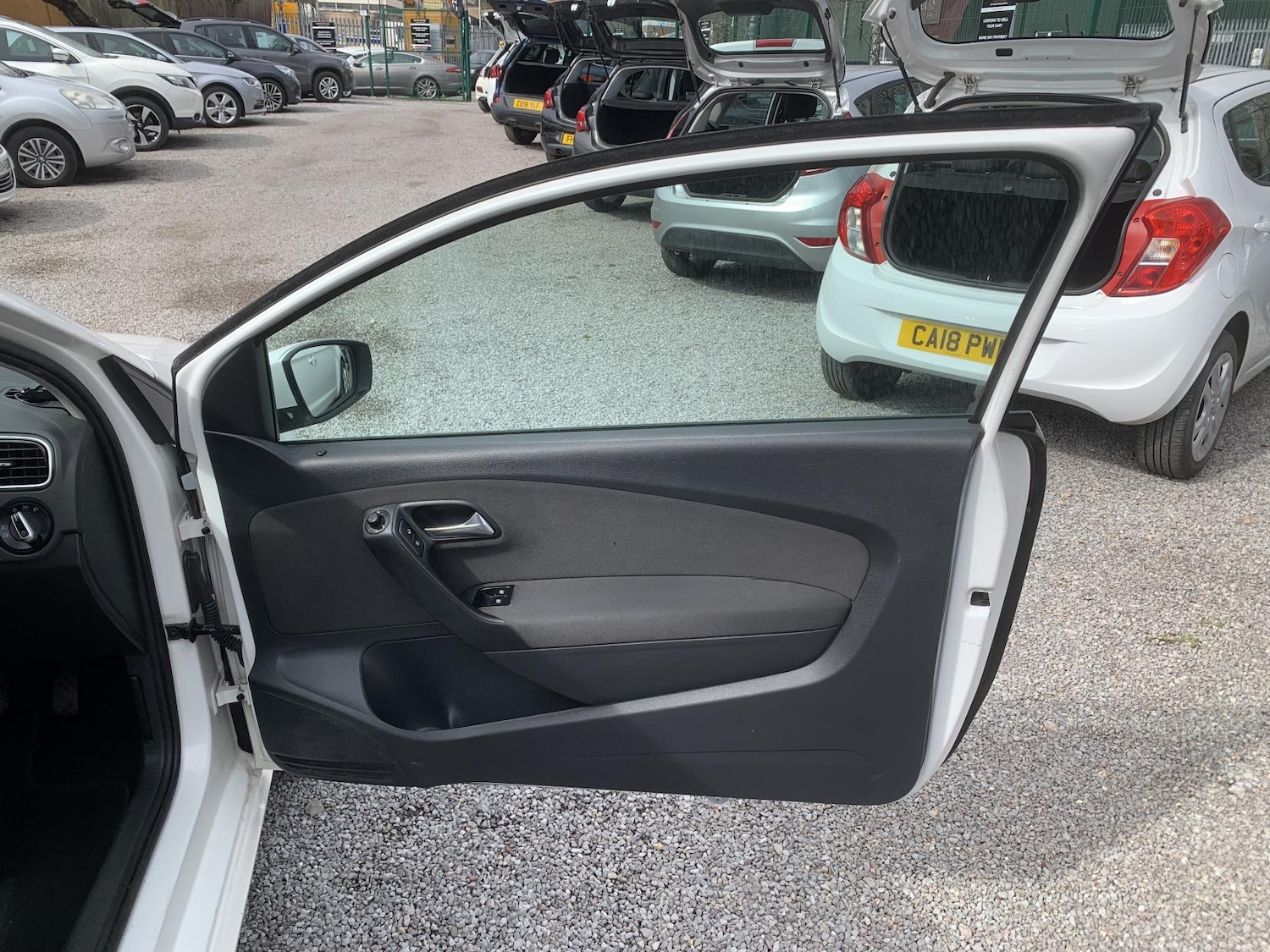 Used Volkswagen Polo 2012 for sale - 78028170: Photo 17