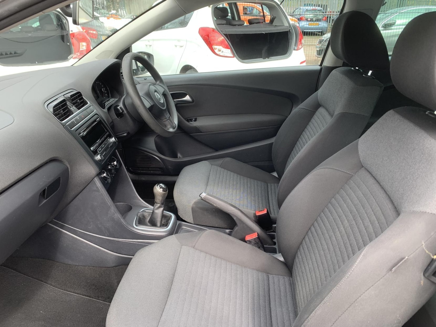 Used Volkswagen Polo 2012 for sale - 78028170: Photo 31