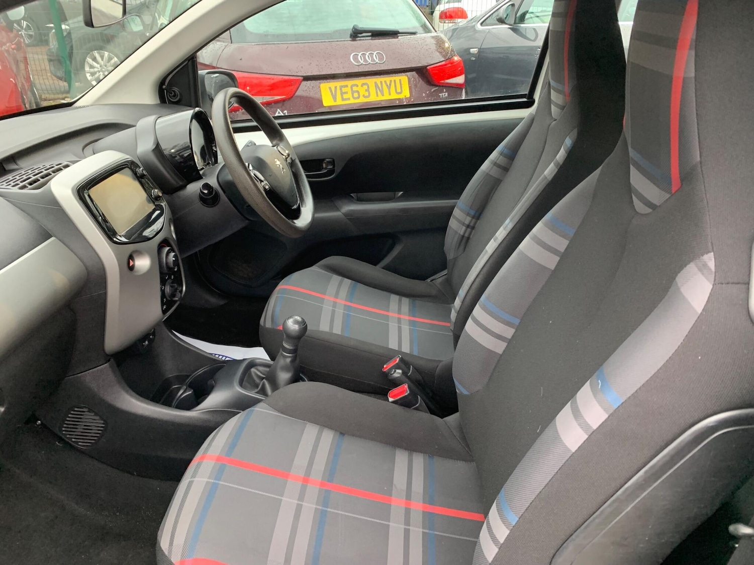 Used Peugeot 108 2015 for sale - 77331813: Photo 32