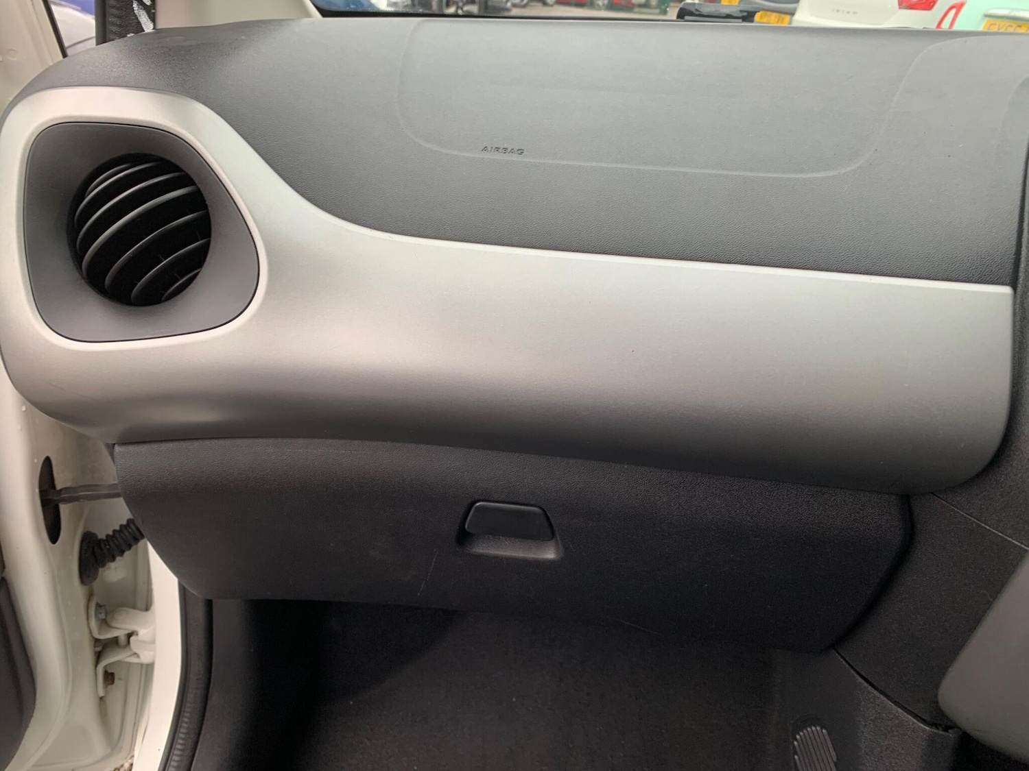 Used Peugeot 108 2015 for sale - 77331813: Photo 39