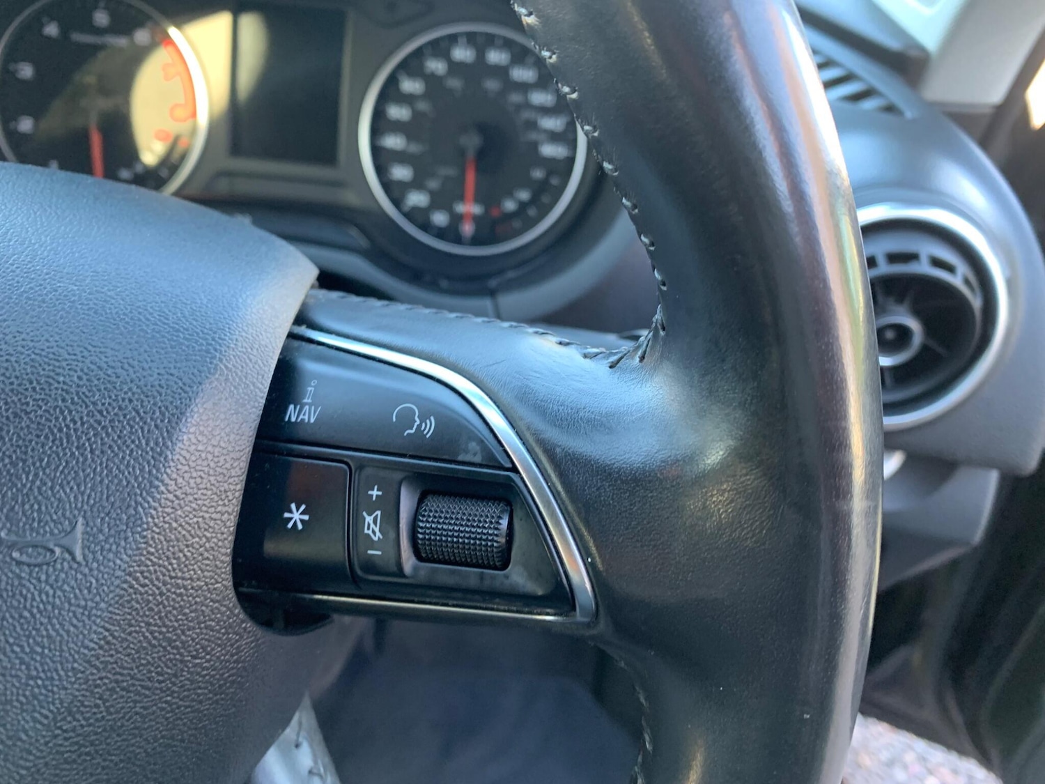 Used Audi A3 2013 for sale - 77081636: Photo 15